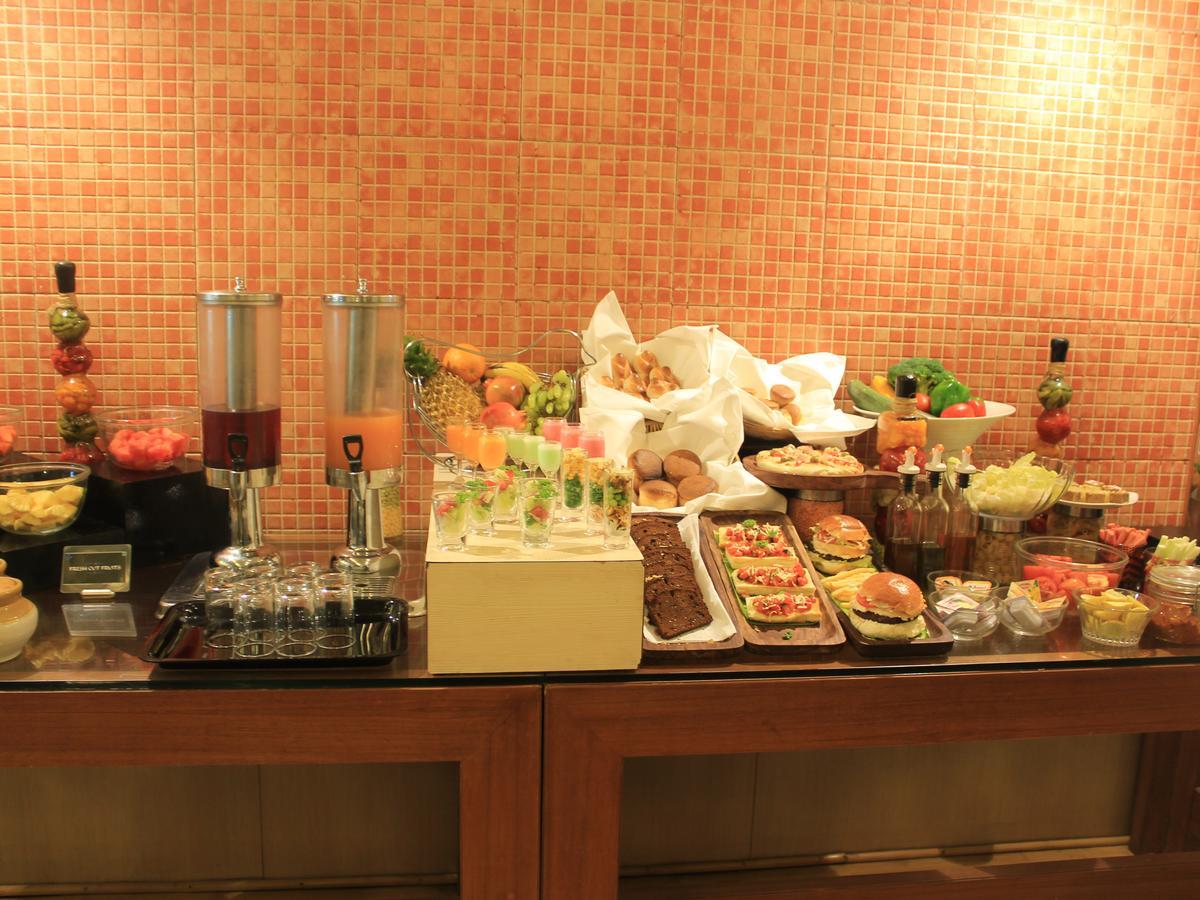 Hotel Park Central Koregaon Park Pune Zewnętrze zdjęcie