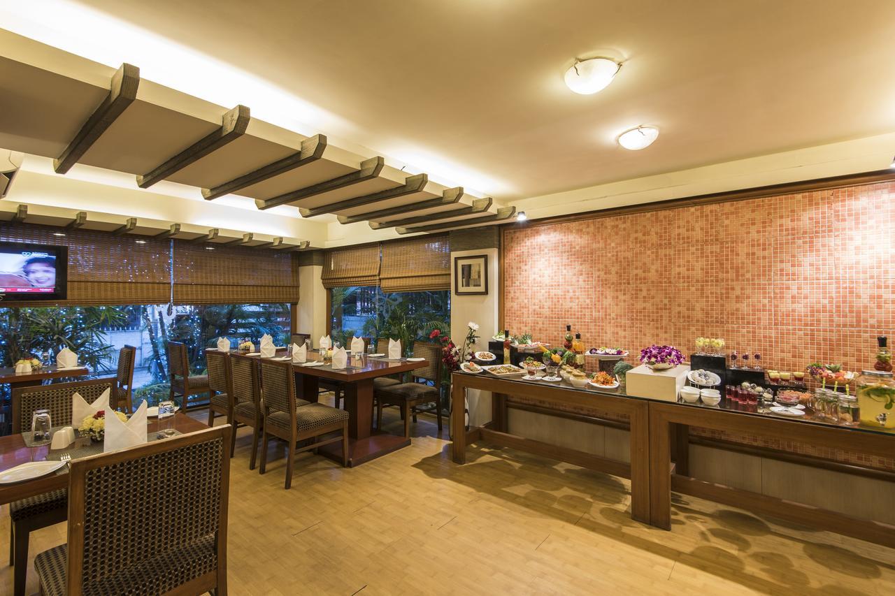 Hotel Park Central Koregaon Park Pune Zewnętrze zdjęcie