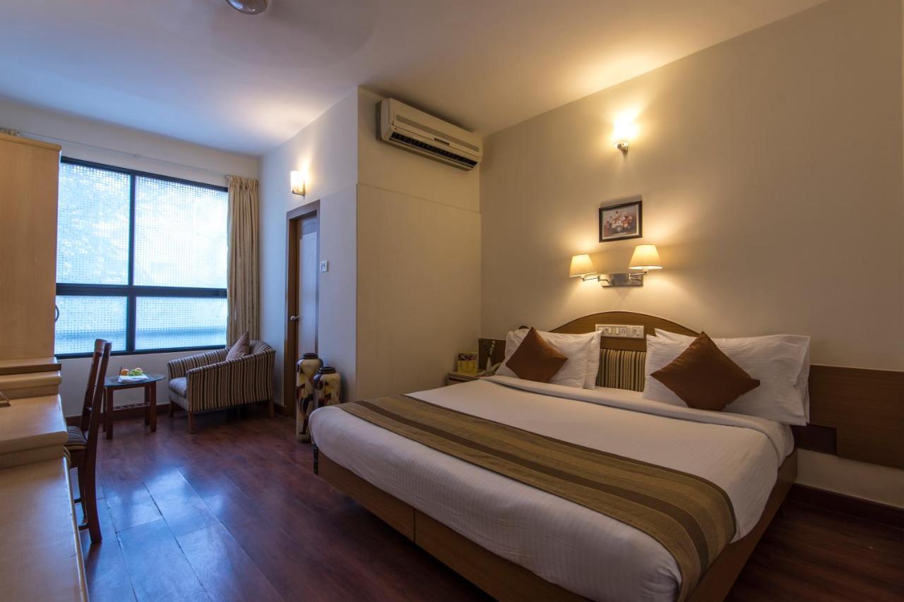 Hotel Park Central Koregaon Park Pune Zewnętrze zdjęcie